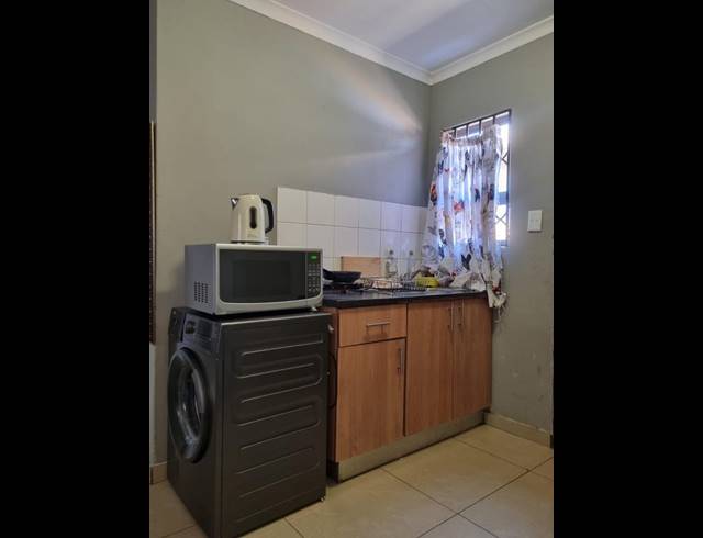 2 BEDROOM HOUSE FOR SALE IN WINDMILL PARK